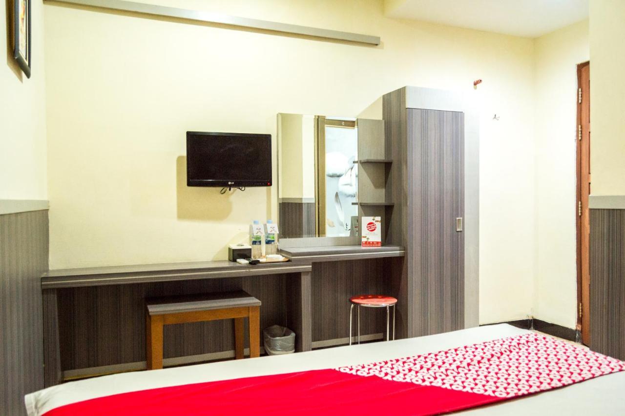 Collection O 625 Hotel Golden Gate Batam Exterior foto
