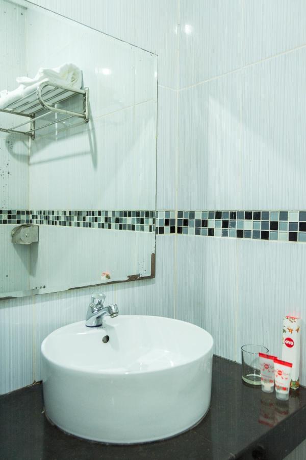 Collection O 625 Hotel Golden Gate Batam Exterior foto